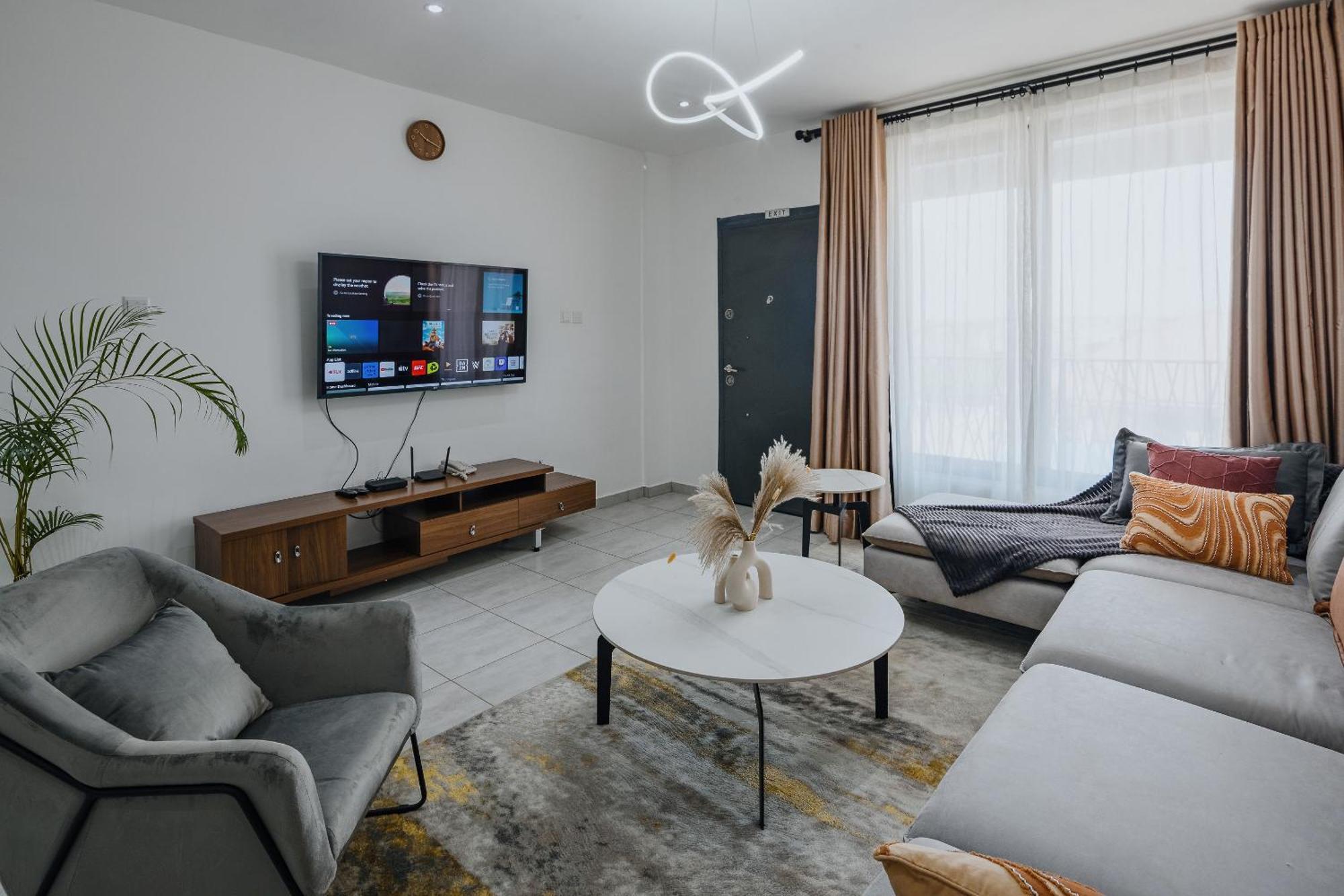 The Avery Apartments At Odomaa Place, East Airport Accra Bagian luar foto