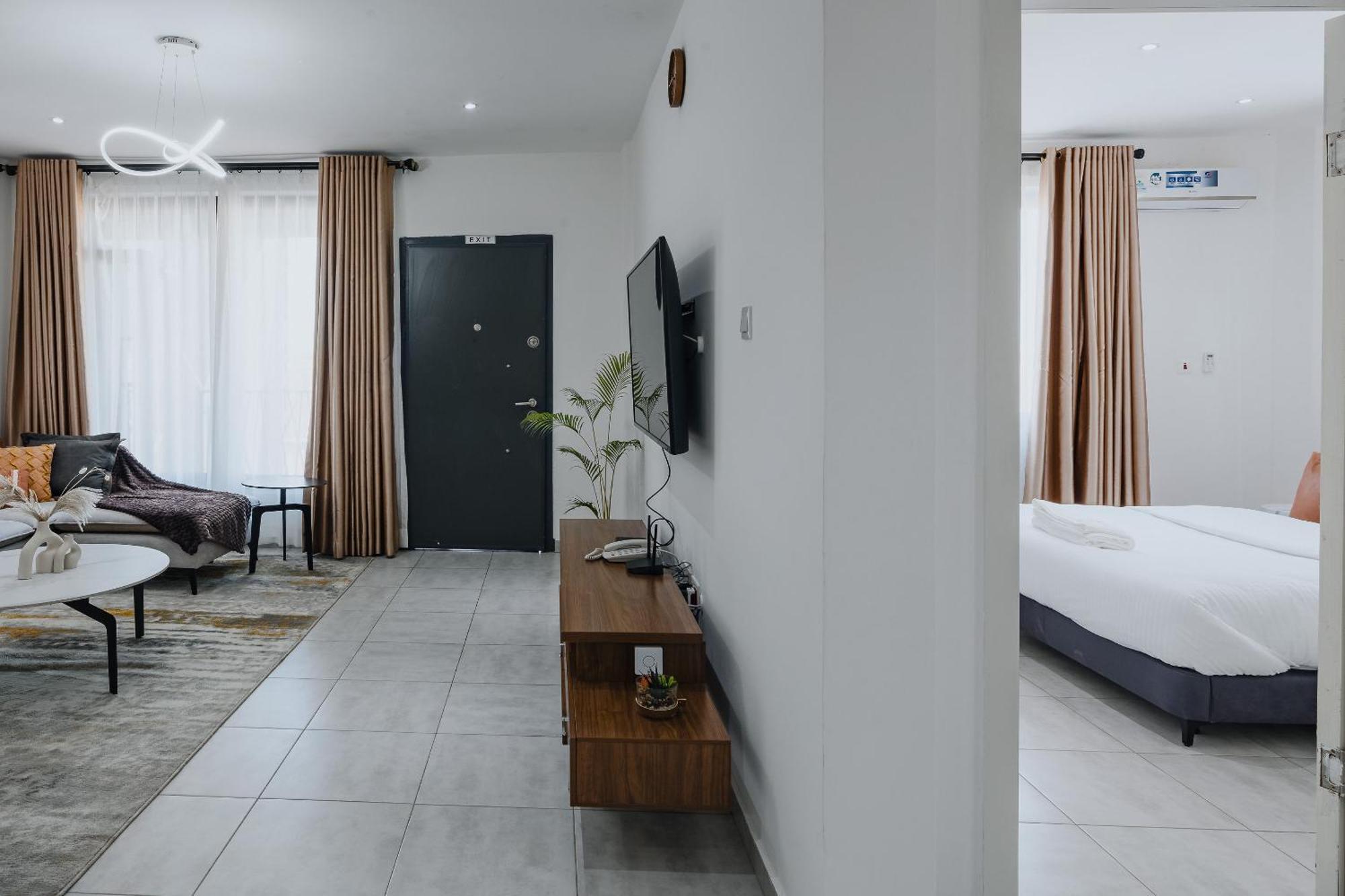 The Avery Apartments At Odomaa Place, East Airport Accra Bagian luar foto