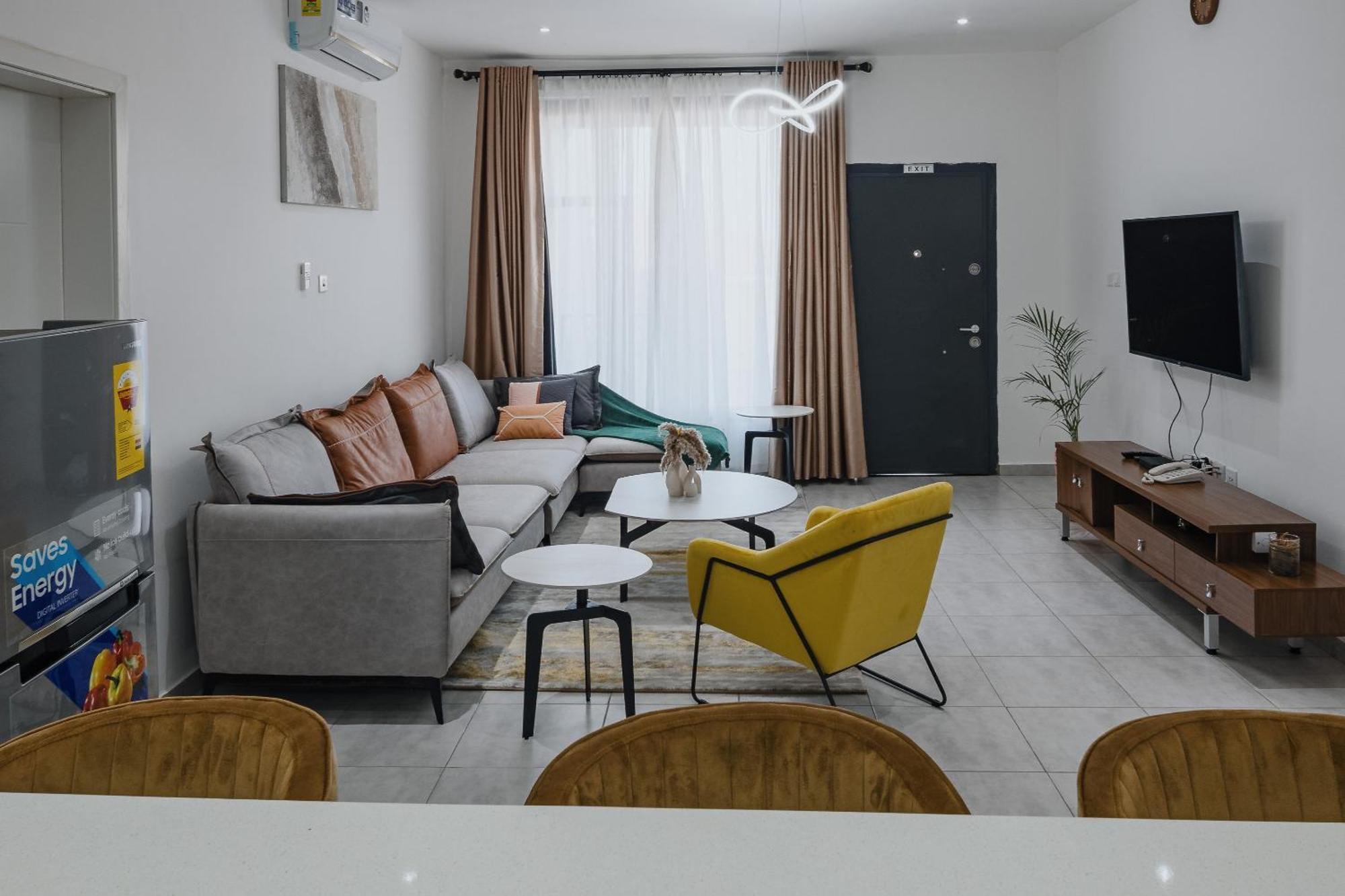 The Avery Apartments At Odomaa Place, East Airport Accra Bagian luar foto
